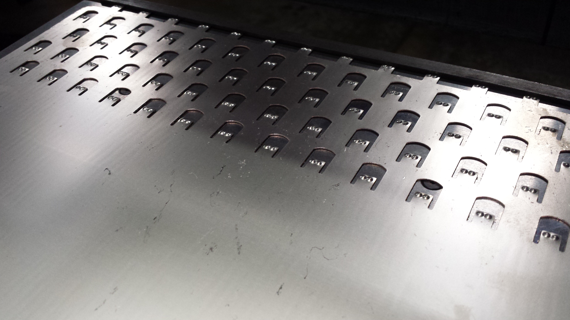 Lance formed tabs in sheet