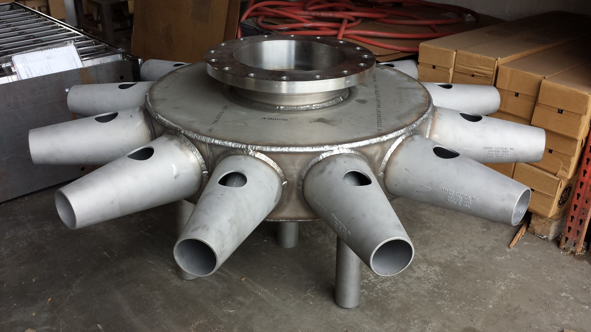 Large mixing head fabrication